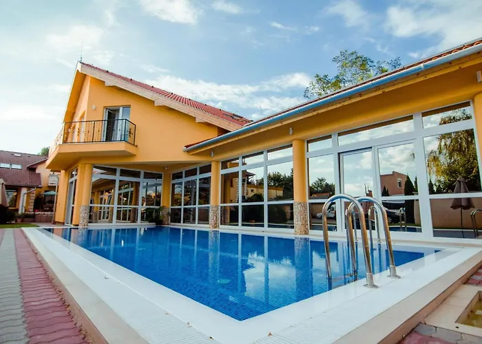 فندق مبيت وإفطار Ella Panzio 4*