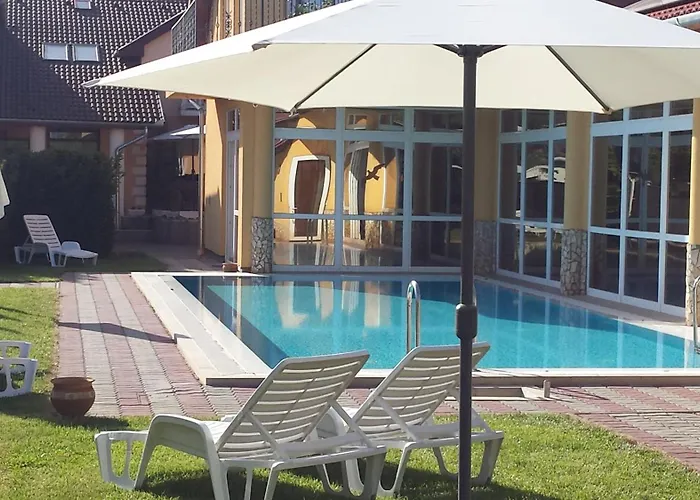 فندق مبيت وإفطار Ella Panzio 4*